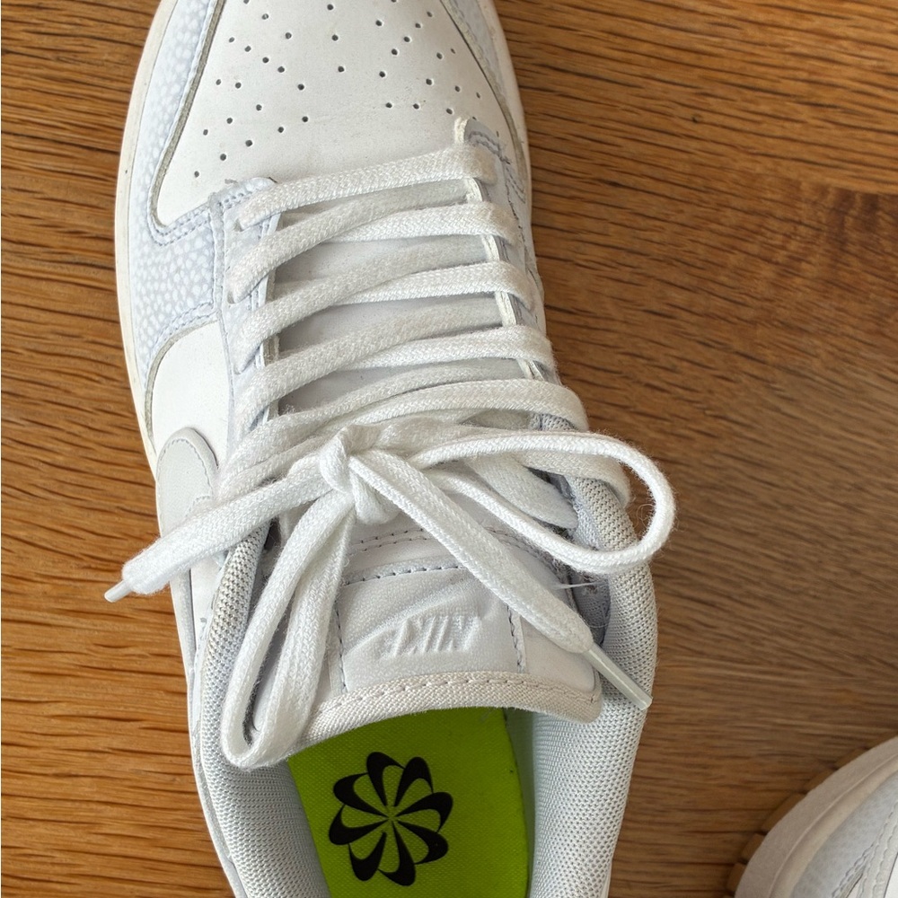 Nike White and Light Gray Low-Top Sneakers - Picture 2 of 3